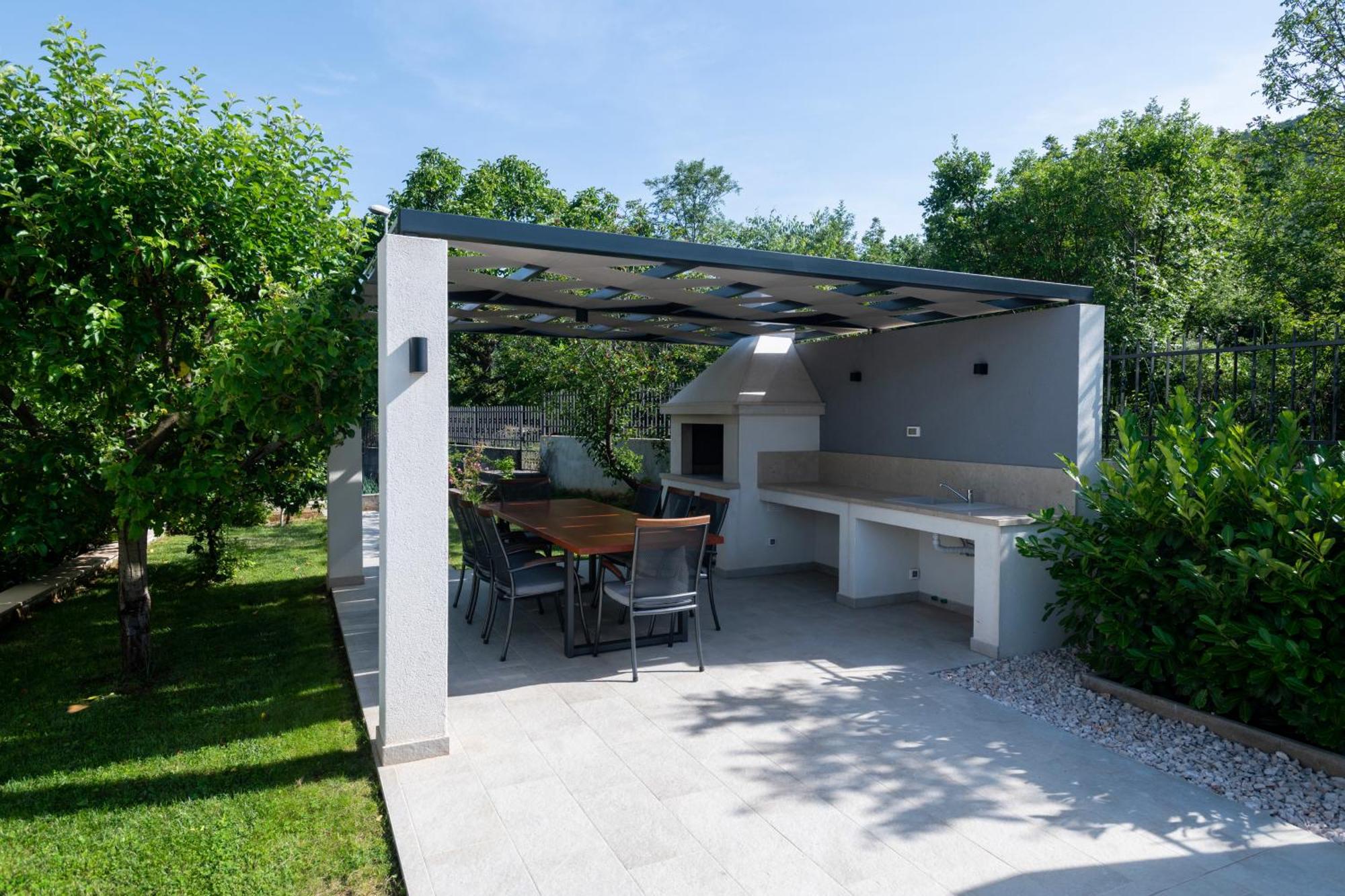 Villa Latica Dicmo Exterior foto